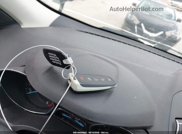 1FMCU0JD2HUD64214 2017 FORD ESCAPE Black Вид панелі приладів