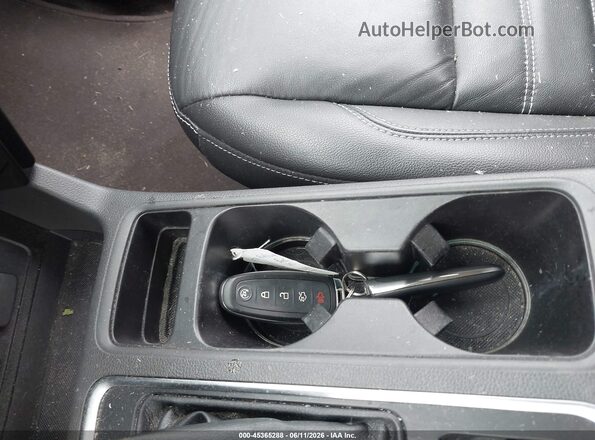 1FMCU0JD7HUD65083 2017 FORD ESCAPE Black Vista del salpicadero