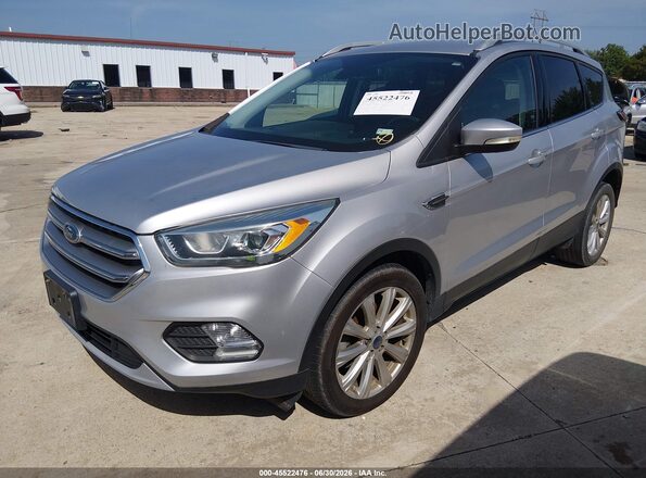 1FMCU0JD9HUC66023 2017 FORD ESCAPE Серебряный Передняя левая четверть
