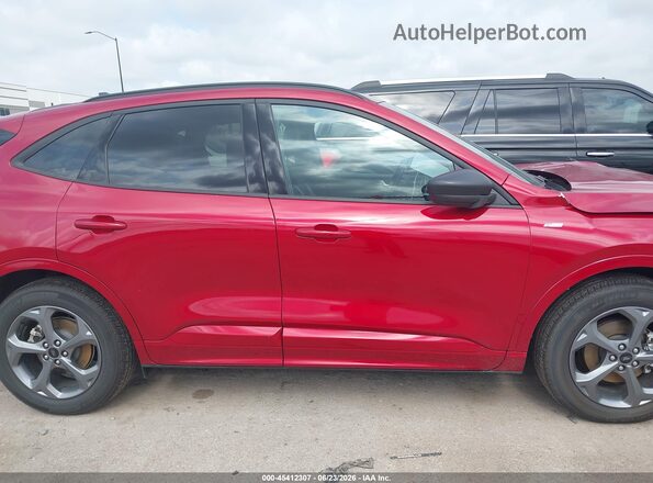1FMCU0MN0RUB41546 2024 FORD ESCAPE Red Widok wnętrza z tyłu