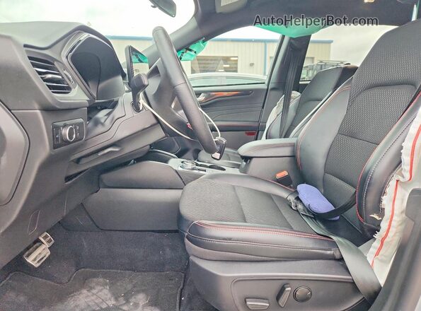 1FMCU0MN0RUB43104 2024 FORD ESCAPE Серебряный Вид салона спереди