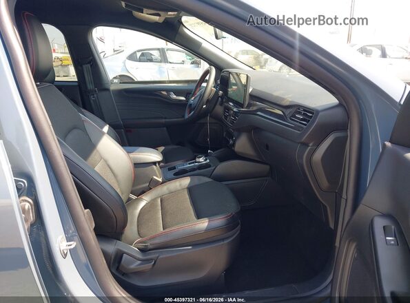 1FMCU0MN0SUA89633 2025 FORD ESCAPE Синий Вид салона спереди