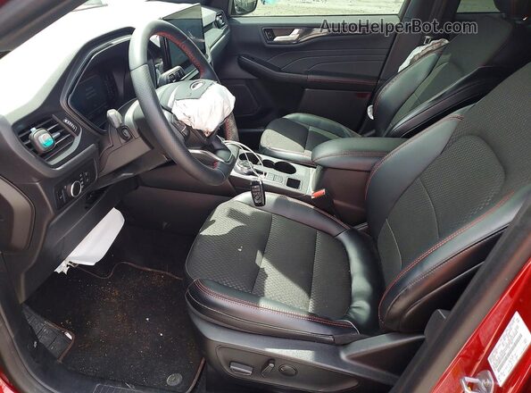 1FMCU0MN3PUB43580 2023 FORD ESCAPE Red Front interior view