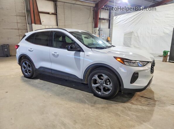 1FMCU0MN3SUB23077 2025 FORD ESCAPE Silver Przód prawy