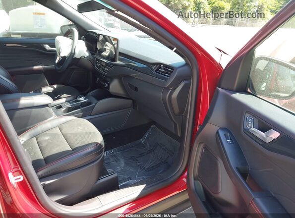 1FMCU0MN8PUB19288 2023 FORD ESCAPE Красный Вид салона спереди