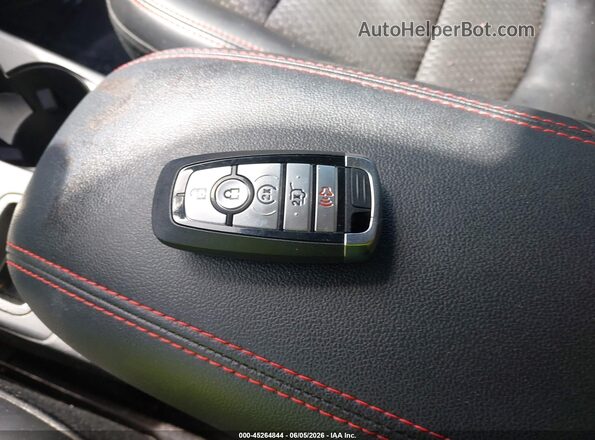 1FMCU0MN8PUB19288 2023 FORD ESCAPE Красный Вид панели приборов