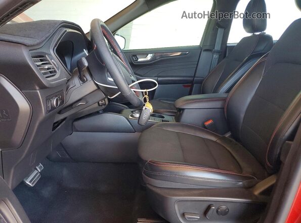 1FMCU0MN9PUA89735 2023 FORD ESCAPE Красный Вид салона спереди