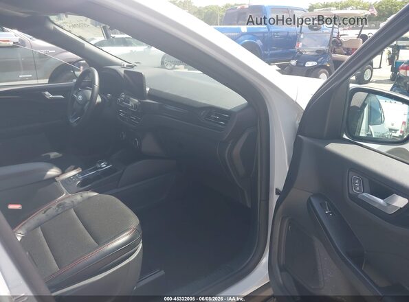 1FMCU0MNXTUA09627 2026 FORD ESCAPE Gray Вид салону спереду