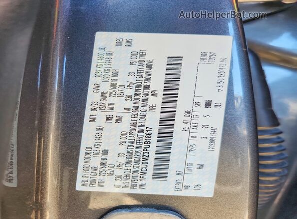 1FMCU0MZ3PUB18617 2023 FORD ESCAPE Gray VIN կոդի պիտակի տեսք