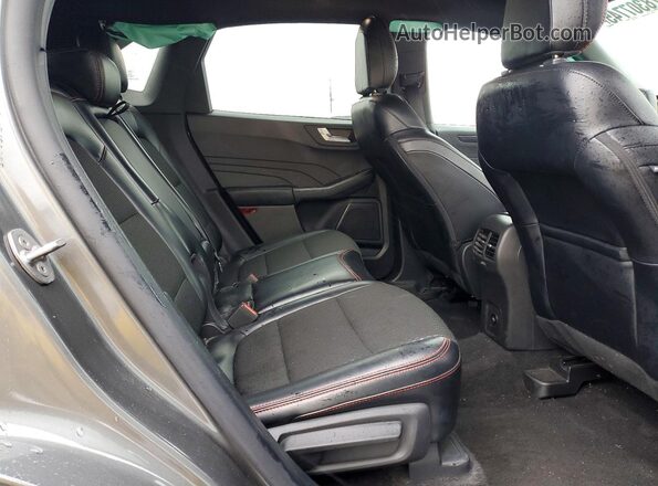 1FMCU0MZ8RUB20155 2024 FORD ESCAPE Gray Widok wnętrza z tyłu