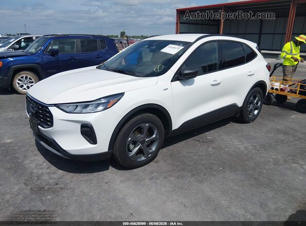 1FMCU0MZ9SUB23927 2025 FORD ESCAPE Белый Передняя левая четверть