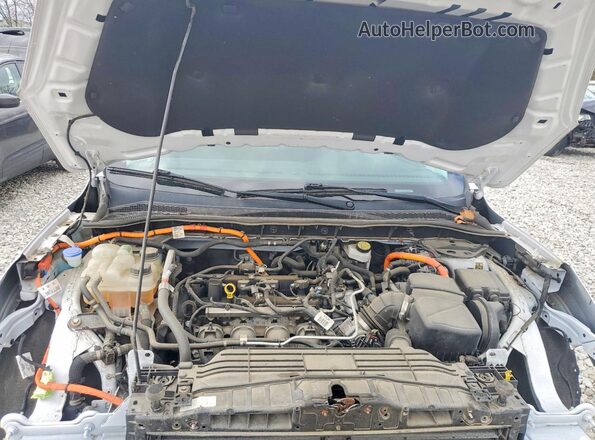1FMCU9BZ7MUA74009 2021 FORD ESCAPE White ძრავის განყოფილების ხედი