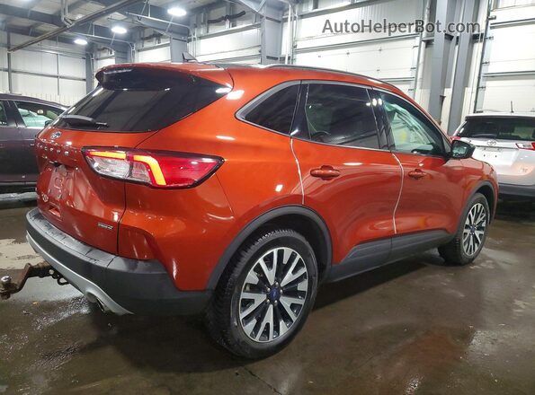 1FMCU9BZ8LUA84949 2020 FORD ESCAPE Красный Задняя правая четверть