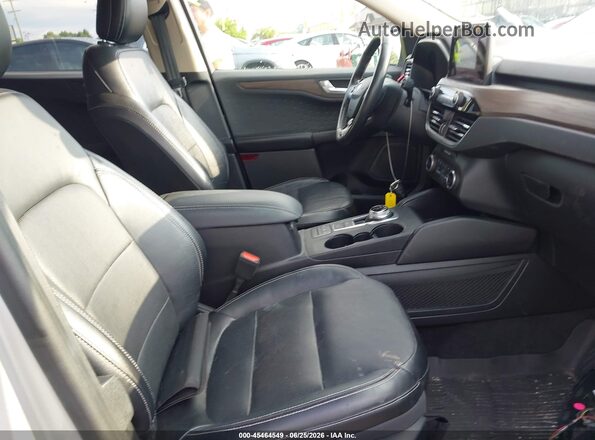 1FMCU9DZ3LUB01069 2020 FORD ESCAPE Silver Вид салону спереду