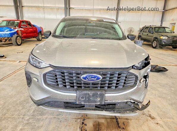 1FMCU9FN6PUA09308 2023 FORD ESCAPE Silver Вид спереду