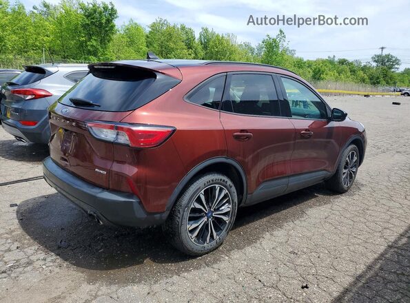 1FMCU9G67MUB00980 2021 FORD ESCAPE Burgundy Rear right