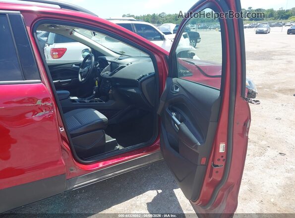 1FMCU9G91HUD69668 2017 FORD ESCAPE Бордовый Вид салона спереди