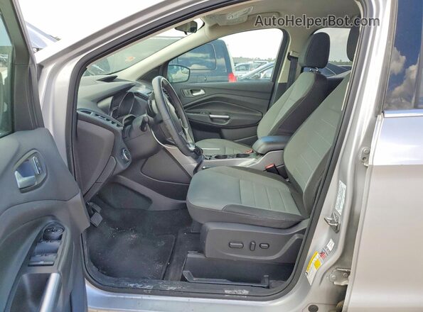 1FMCU9G92GUB63161 2016 FORD ESCAPE Silver Вид салону спереду