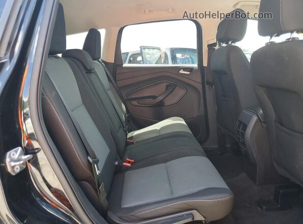 1FMCU9G92HUB76672 2017 FORD ESCAPE Черный Вид задней части салона