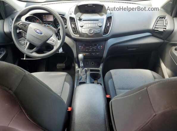 1FMCU9G92HUB76672 2017 FORD ESCAPE Черный Вид панели приборов
