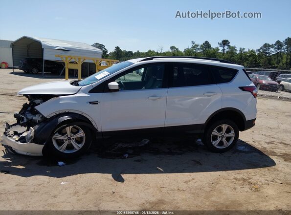 1FMCU9G93HUD62298 2017 FORD ESCAPE White 