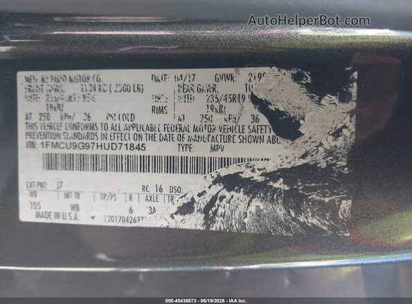 1FMCU9G97HUD71845 2017 FORD ESCAPE Gray Widok komory silnika