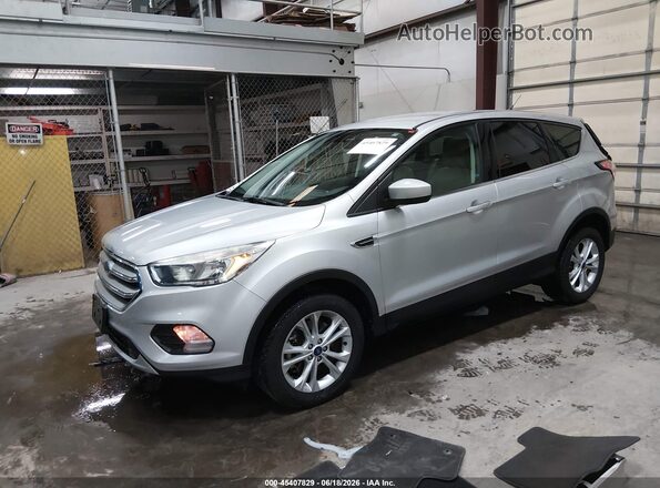 1FMCU9G98HUE75194 2017 FORD ESCAPE Silver Przód lewy