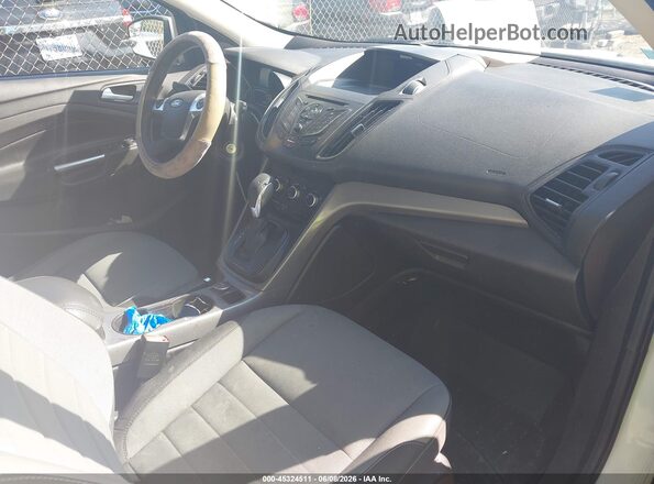 1FMCU9G99GUB28178 2016 FORD ESCAPE White Front interior view