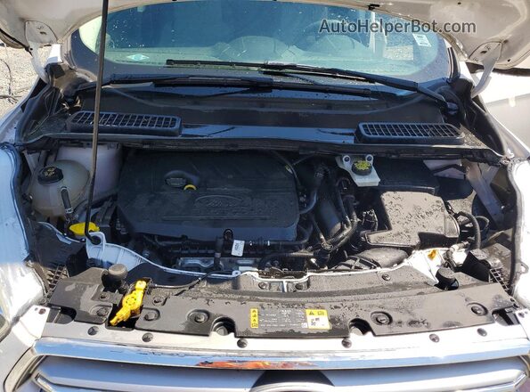 1FMCU9GD0HUA05259 2017 FORD ESCAPE White Вид підкапотного простору