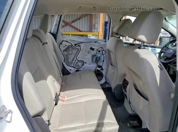 1FMCU9GD0HUA62223 2017 FORD ESCAPE White Հետևի նստատեղերի տեսք