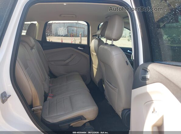 1FMCU9GD0JUA69050 2018 FORD ESCAPE White Widok naklejki z numerem VIN