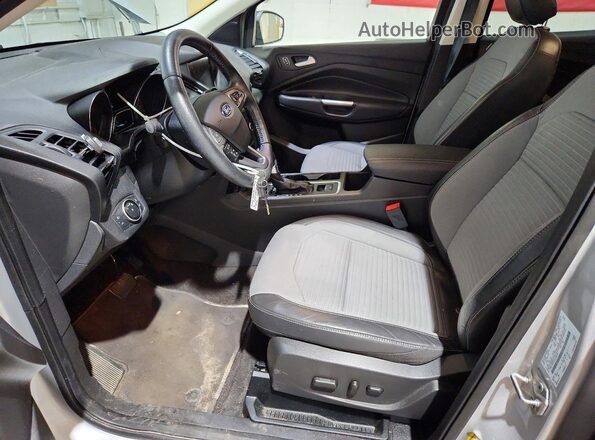 1FMCU9GD0JUC98618 2018 FORD ESCAPE Gray წინა სალონის ხედი