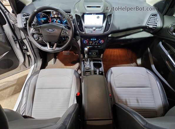 1FMCU9GD0JUC98618 2018 FORD ESCAPE Gray წინა პანელის ხედი