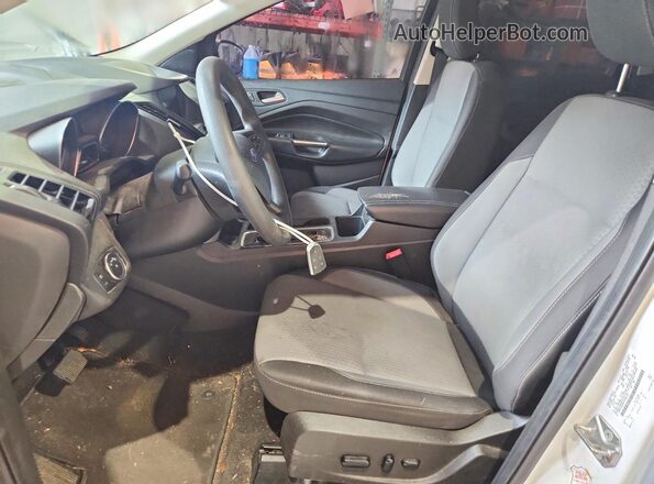 1FMCU9GD0KUA89140 2019 FORD ESCAPE White Widok wnętrza z przodu