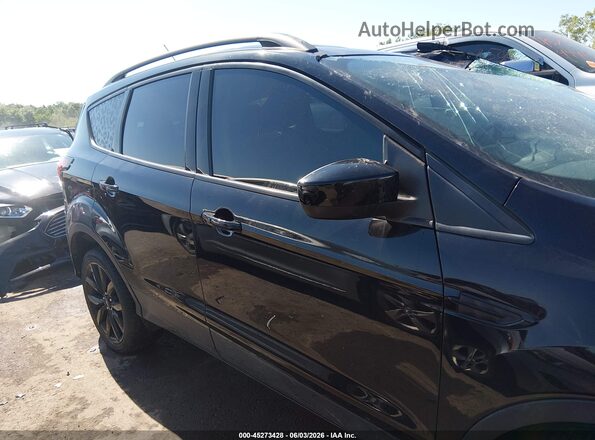 1FMCU9GD0KUB30012 2019 FORD ESCAPE Черный 
