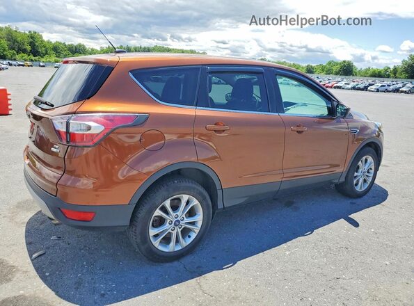 1FMCU9GD1HUB11915 2017 FORD ESCAPE Brown Trasero derecho