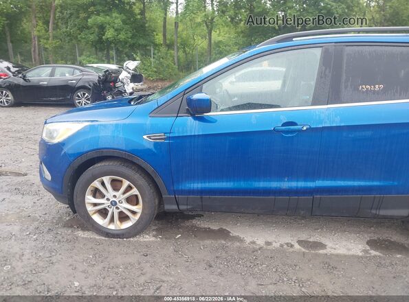 1FMCU9GD1HUD61462 2017 FORD ESCAPE Синий Вид спереди