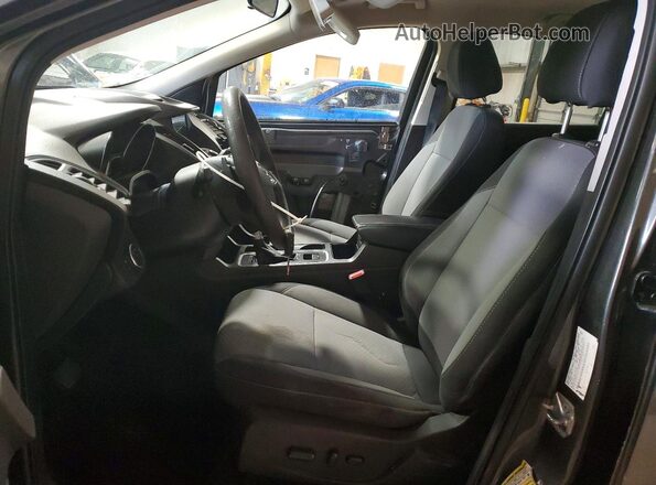 1FMCU9GD1HUE40257 2017 FORD ESCAPE Gray Widok wnętrza z przodu