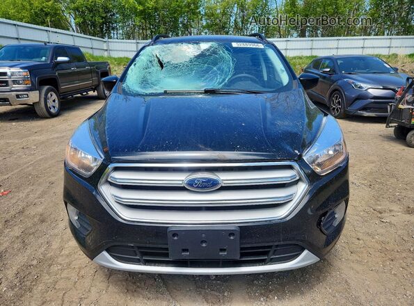 1FMCU9GD1JUC13429 2018 FORD ESCAPE Black Widok z przodu