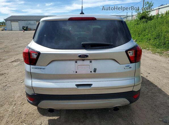 1FMCU9GD1KUA98557 2019 FORD ESCAPE Серебряный Вид сзади