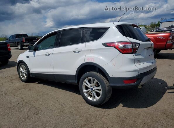 1FMCU9GD2HUB48326 2017 FORD ESCAPE White 