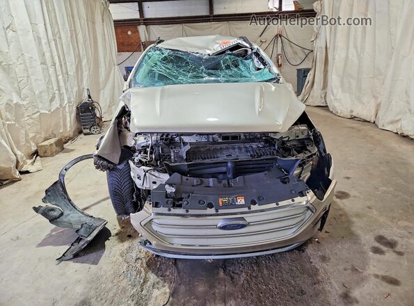 1FMCU9GD2HUC77022 2017 FORD ESCAPE Cream Դիմացի տեսք