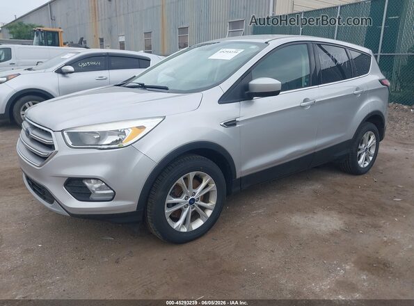 1FMCU9GD2HUE24522 2017 FORD ESCAPE Silver Vista tres cuartos delantera izquierda