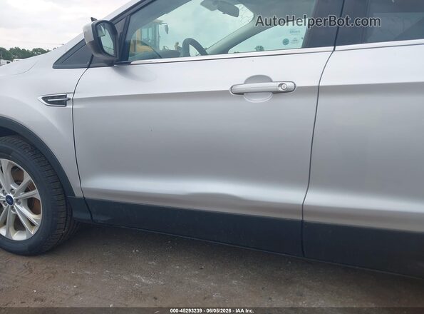 1FMCU9GD2HUE24522 2017 FORD ESCAPE Silver Vista frontal