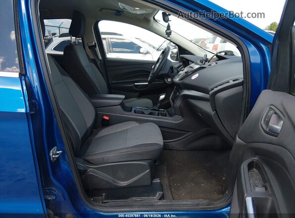 1FMCU9GD2JUD33398 2018 FORD ESCAPE Blue Front interior view