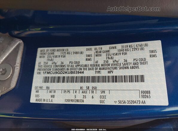 1FMCU9GD2KUB03944 2019 FORD ESCAPE Blue Engine compartment view