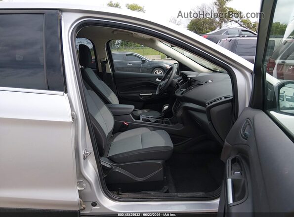 1FMCU9GD2KUB24129 2019 FORD ESCAPE Silver Vista interior delantera