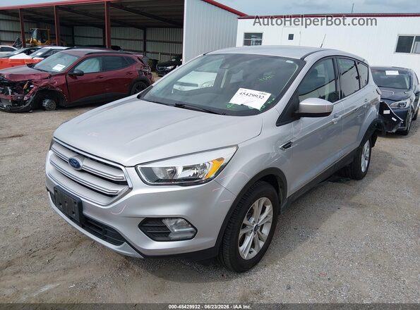 1FMCU9GD2KUB24129 2019 FORD ESCAPE Silver Vista tres cuartos delantera izquierda