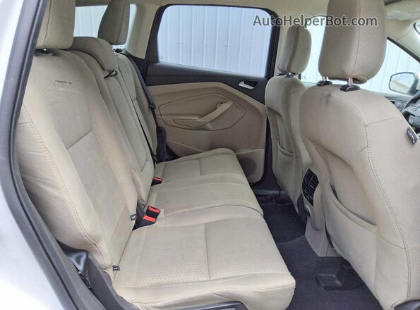 1FMCU9GD2KUB31209 2019 FORD ESCAPE White Vista interior trasera