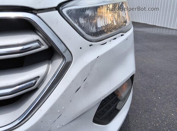 1FMCU9GD2KUB31209 2019 FORD ESCAPE White Vista interior de 360 grados